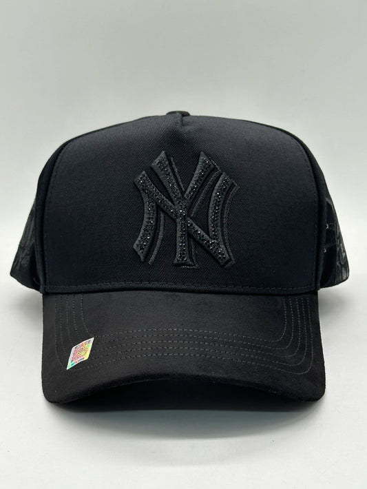 NY TOTAL BLACK